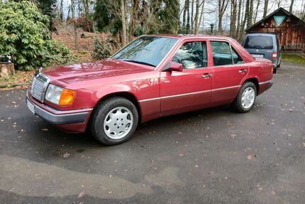 Mercedes-Benz E 230 Gebrauchtwagen