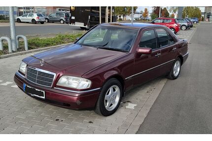 Mercedes-Benz C 180 Gebrauchtwagen