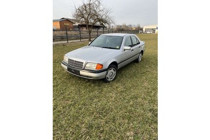 Mercedes-Benz C 180 Gebrauchtwagen