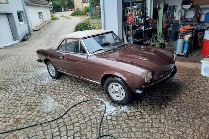 Fiat 124 Spider Gebrauchtwagen