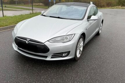 Tesla Model S Gebrauchtwagen