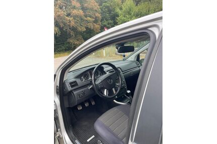 Mercedes-Benz B 180 Gebrauchtwagen