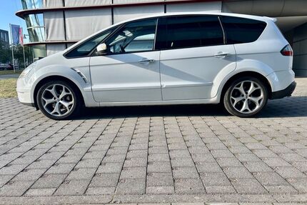 Ford S-Max Gebrauchtwagen
