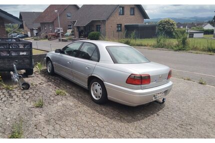 Opel Omega Gebrauchtwagen