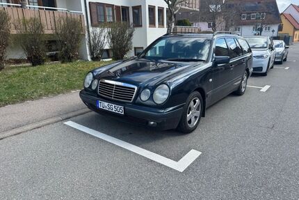 Mercedes-Benz E 240 Gebrauchtwagen