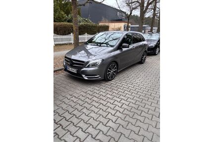 Mercedes-Benz B 180 Gebrauchtwagen
