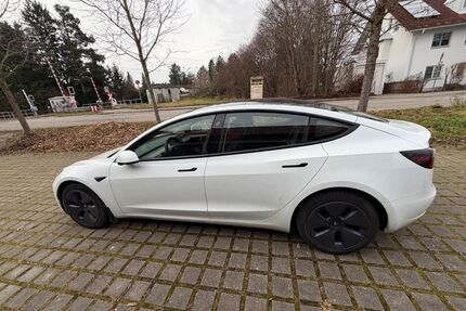 Tesla Model 3 Gebrauchtwagen