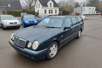 Mercedes-Benz E 230 Gebrauchtwagen