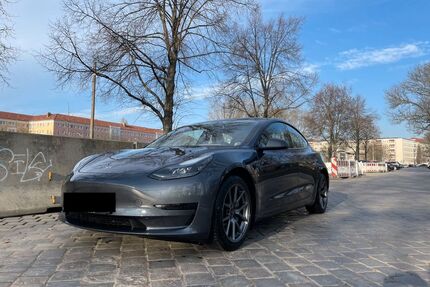 Tesla Model 3 Gebrauchtwagen