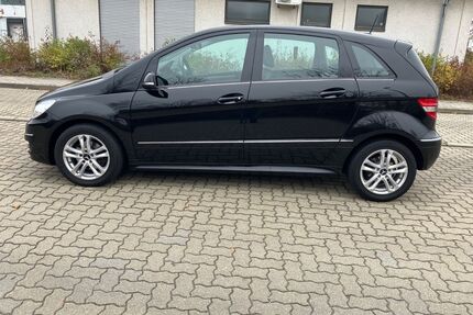 Mercedes-Benz B 180 Gebrauchtwagen