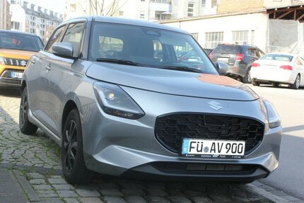 Suzuki Swift 1.2 Dualjet Hybrid 61 kW Comfort+ Gebrauchtwagen