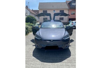 Tesla Model X Gebrauchtwagen