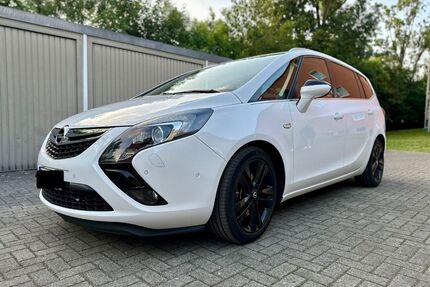 Opel Zafira Tourer Gebrauchtwagen
