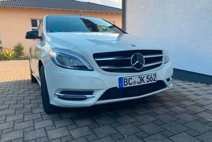 Mercedes-Benz B 180 Gebrauchtwagen