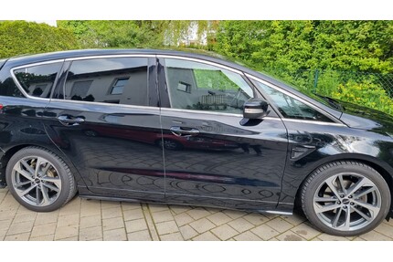 Ford S-Max Gebrauchtwagen