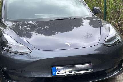 Tesla Model 3 Gebrauchtwagen