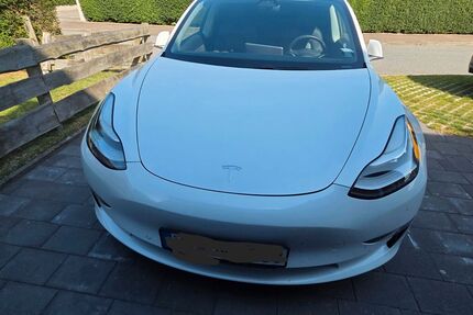 Tesla Model 3 Gebrauchtwagen