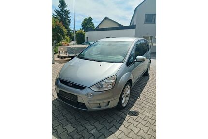 Ford S-Max Gebrauchtwagen