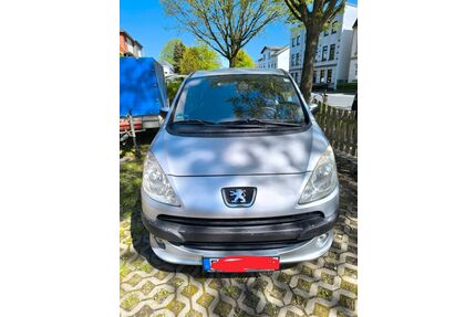 Peugeot 1007 Gebrauchtwagen