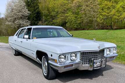 Cadillac Fleetwood 