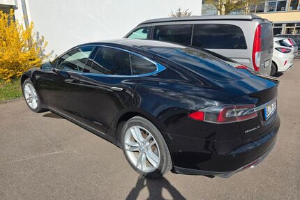 Tesla Model S Gebrauchtwagen