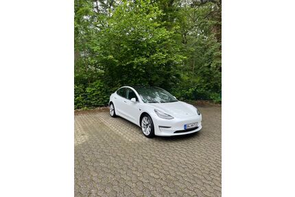Tesla Model 3 Gebrauchtwagen