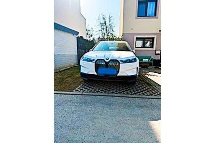 BMW iX Gebrauchtwagen