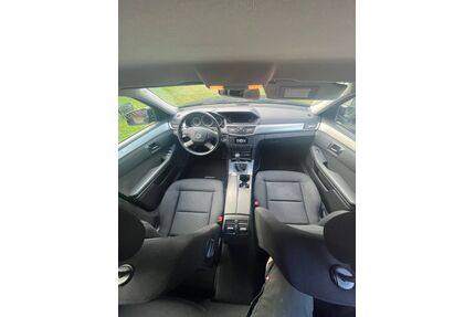 Mercedes-Benz E 220 Gebrauchtwagen