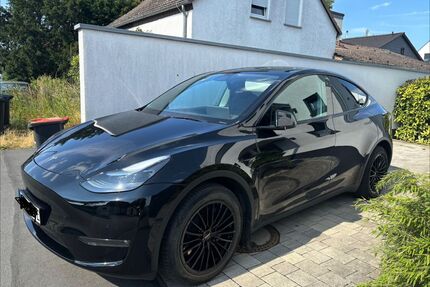 Tesla Model Y Gebrauchtwagen