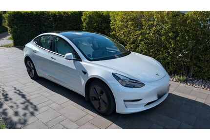 Tesla Model 3 Gebrauchtwagen