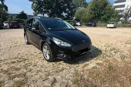 Ford S-Max Gebrauchtwagen