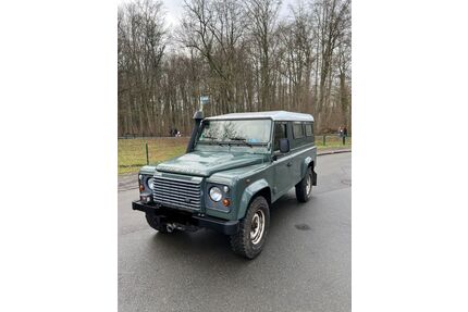 Land Rover Defender Gebrauchtwagen