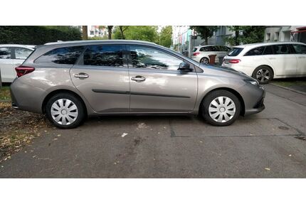 Toyota Auris Touring Sports Gebrauchtwagen