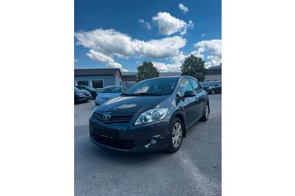 Toyota Auris Gebrauchtwagen
