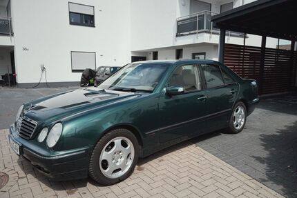 Mercedes-Benz E 200 Gebrauchtwagen