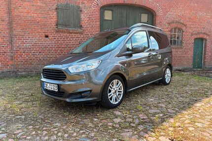 Ford Tourneo Courier Gebrauchtwagen