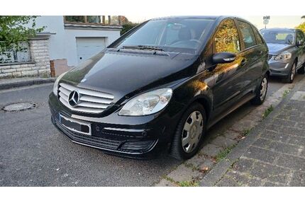 Mercedes-Benz B 180 Gebrauchtwagen