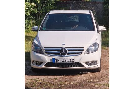 Mercedes-Benz B 180 Gebrauchtwagen