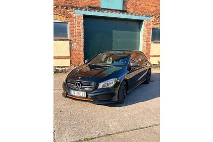 Mercedes-Benz CLA 220 Shooting Brake Gebrauchtwagen