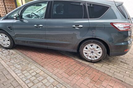 Ford S-Max Gebrauchtwagen