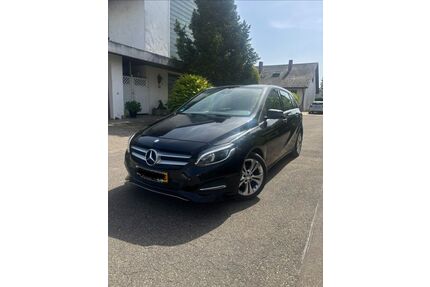 Mercedes-Benz B 180 Gebrauchtwagen