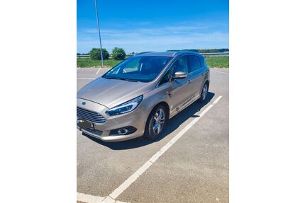 Ford S-Max Gebrauchtwagen