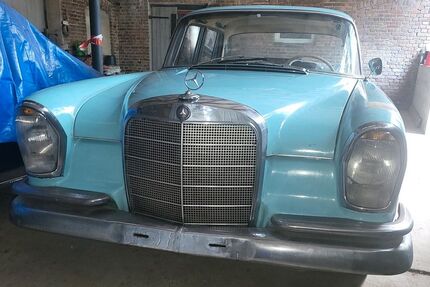 Mercedes-Benz 220 Gebrauchtwagen