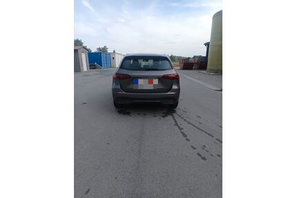 Mercedes-Benz B 180 Gebrauchtwagen