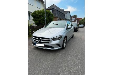 Mercedes-Benz B 180 Gebrauchtwagen