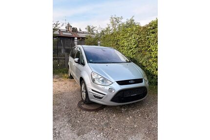 Ford S-Max Gebrauchtwagen