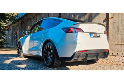 Tesla Model Y Gebrauchtwagen