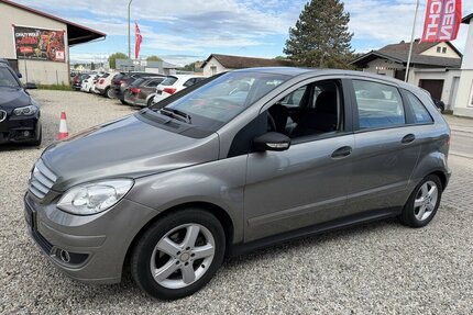 Mercedes-Benz B 200 RENTNERFAHRZEUG Sitzheizung Klima Alu Gebrauchtwagen