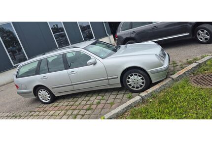 Mercedes-Benz E 320 Gebrauchtwagen