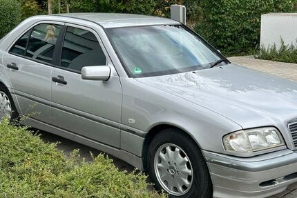 Mercedes-Benz C 180 Gebrauchtwagen